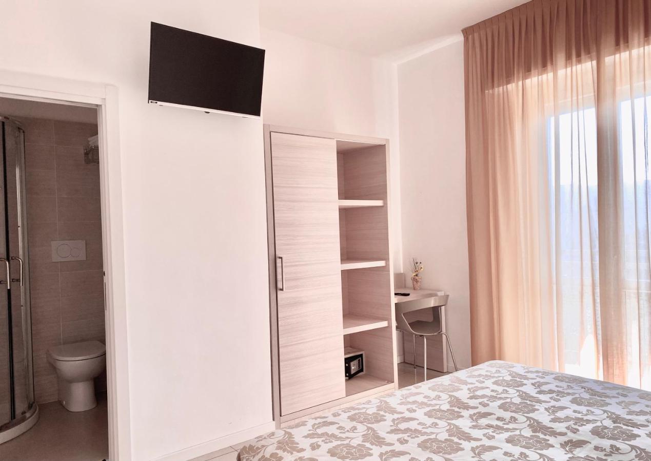 Santa Barbara Hotel & Apartments Bellaria-Igea Marina Exterior foto