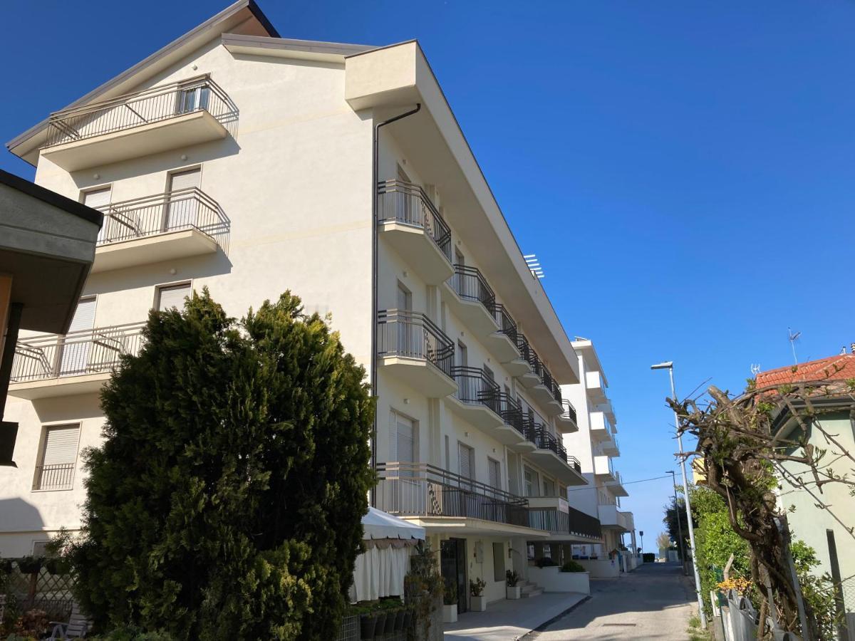 Santa Barbara Hotel & Apartments Bellaria-Igea Marina Exterior foto